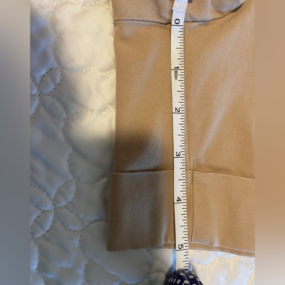 Old Navy Tan Bermuda Shorts Flat Front Cotton Blend. Size 16 with 5 inch inseam - Picture 8 of 9